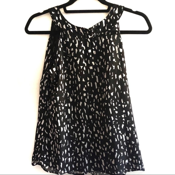 Merona ruffled front sleeveless blouse - Picture 3 of 8